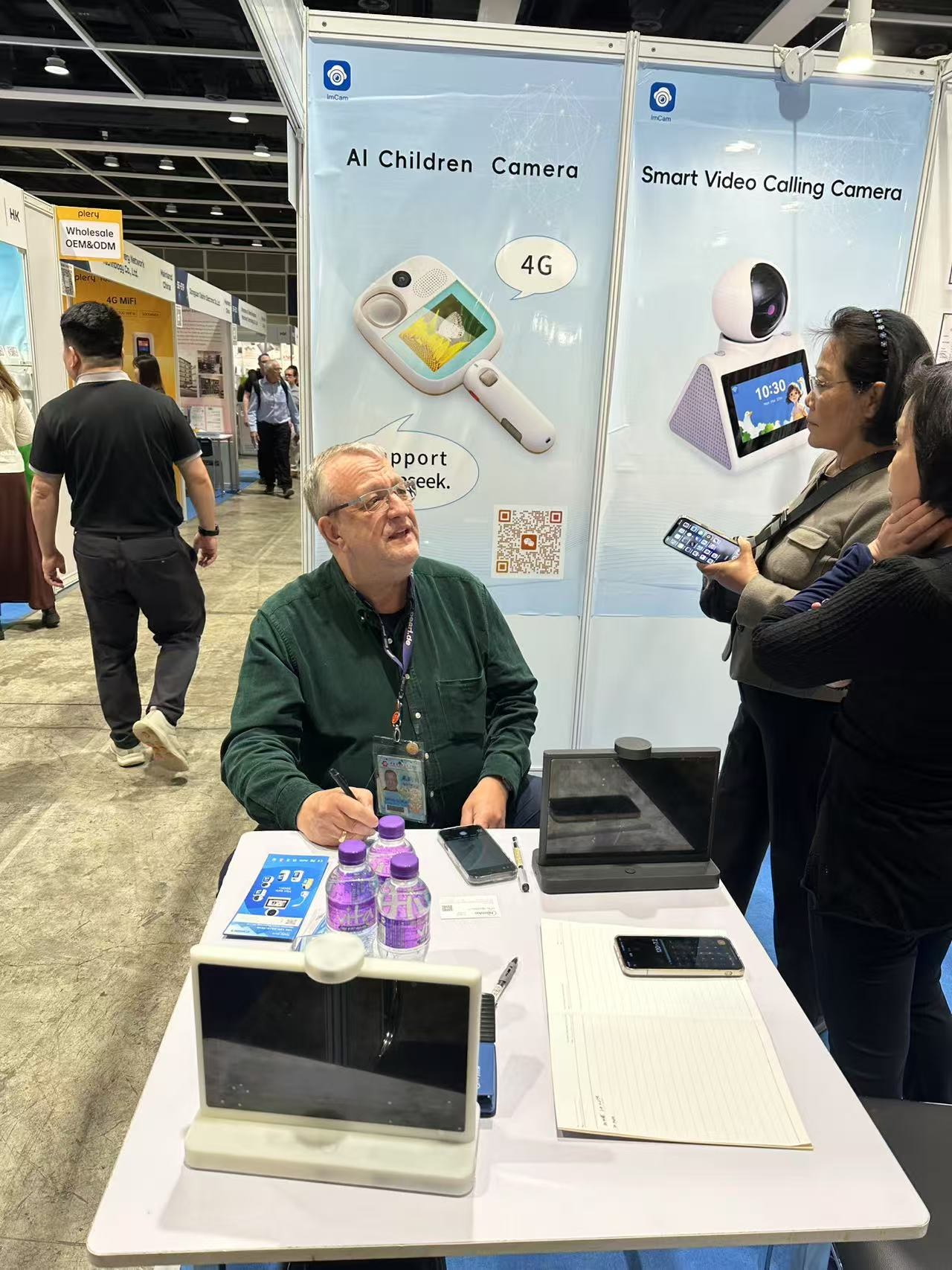 Tabletop demonstration of an IM Mate translator